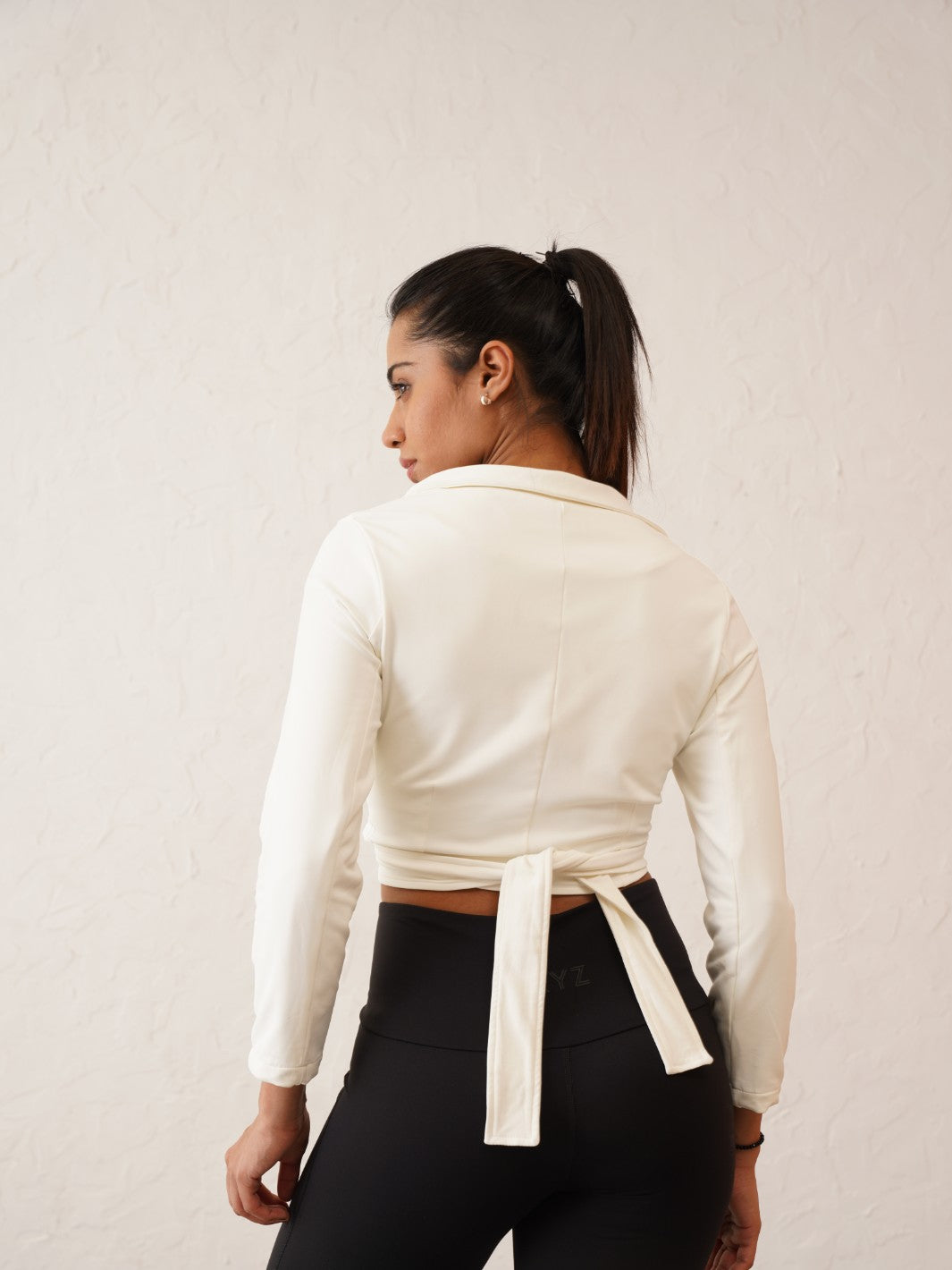 Monochrome Sport Look | Tie-able Sports Blazer & Premium Leggings