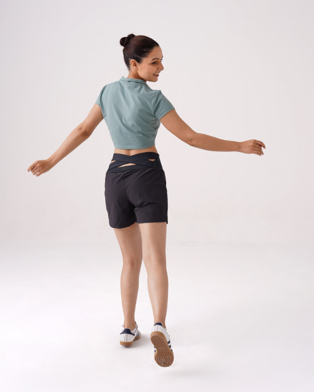 Swoosh Crossbelt Shorts (G)
