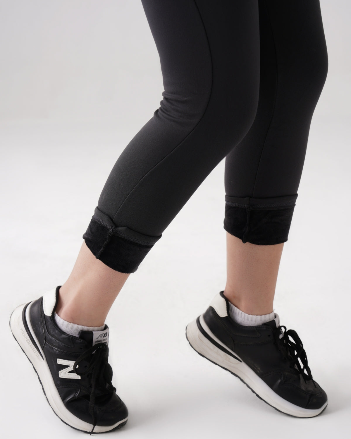 Original Warm-strech Leggings with Pockets | Furry Warmth (G)